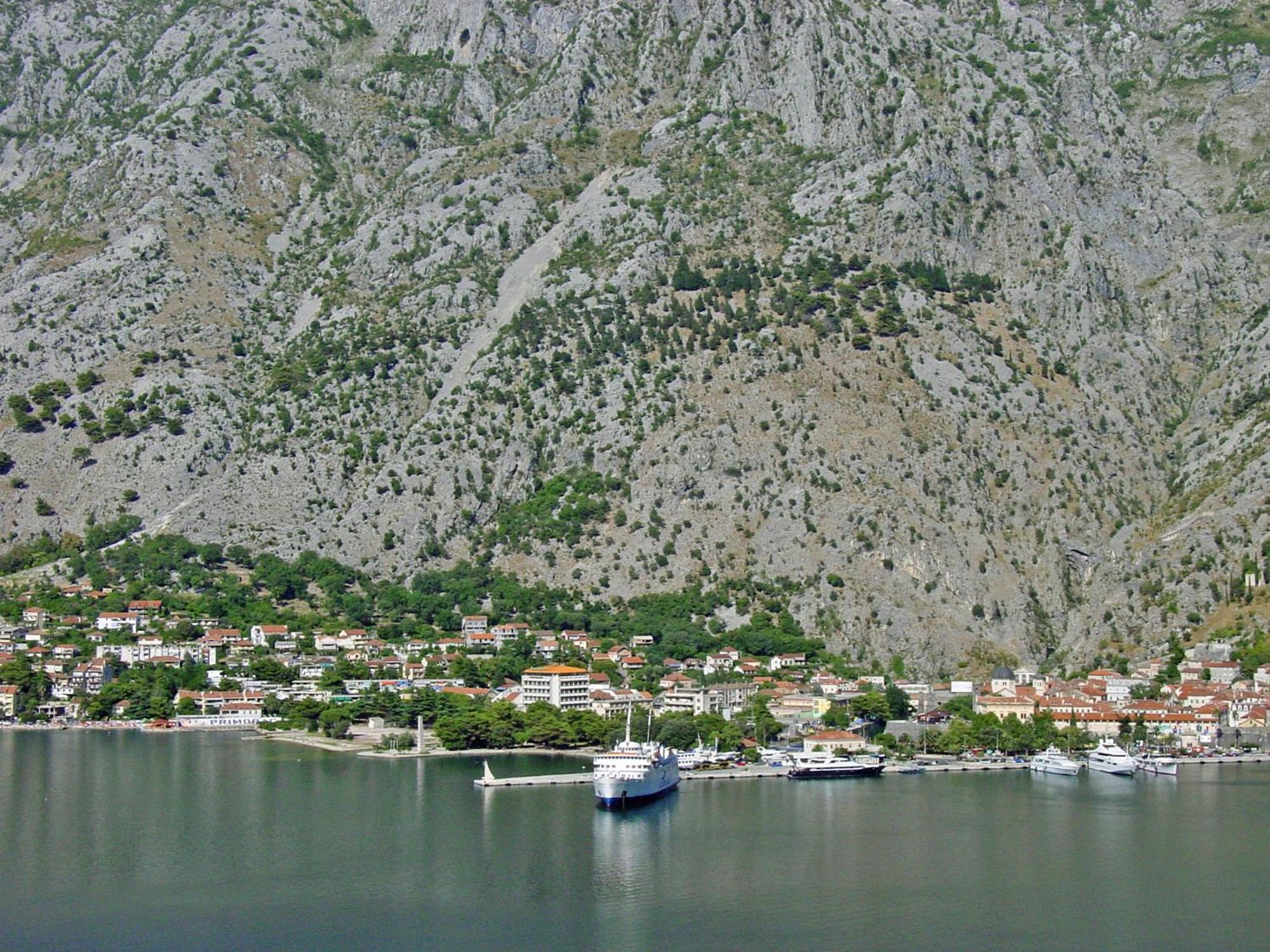 Apartment Mimosa Kotor Luaran gambar
