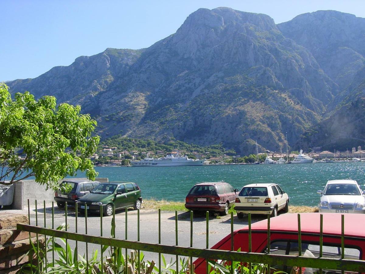 Apartment Mimosa Kotor Luaran gambar